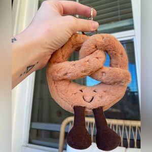 LIKE NEW Amuseable Pretzel Bag Charm Jellycat 🥨